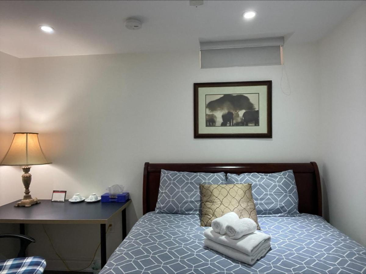 Btn Family-Style Bustling Area Self-Check-In So Fast Fiber Net Free Parking Apartment Toronto Luaran gambar
